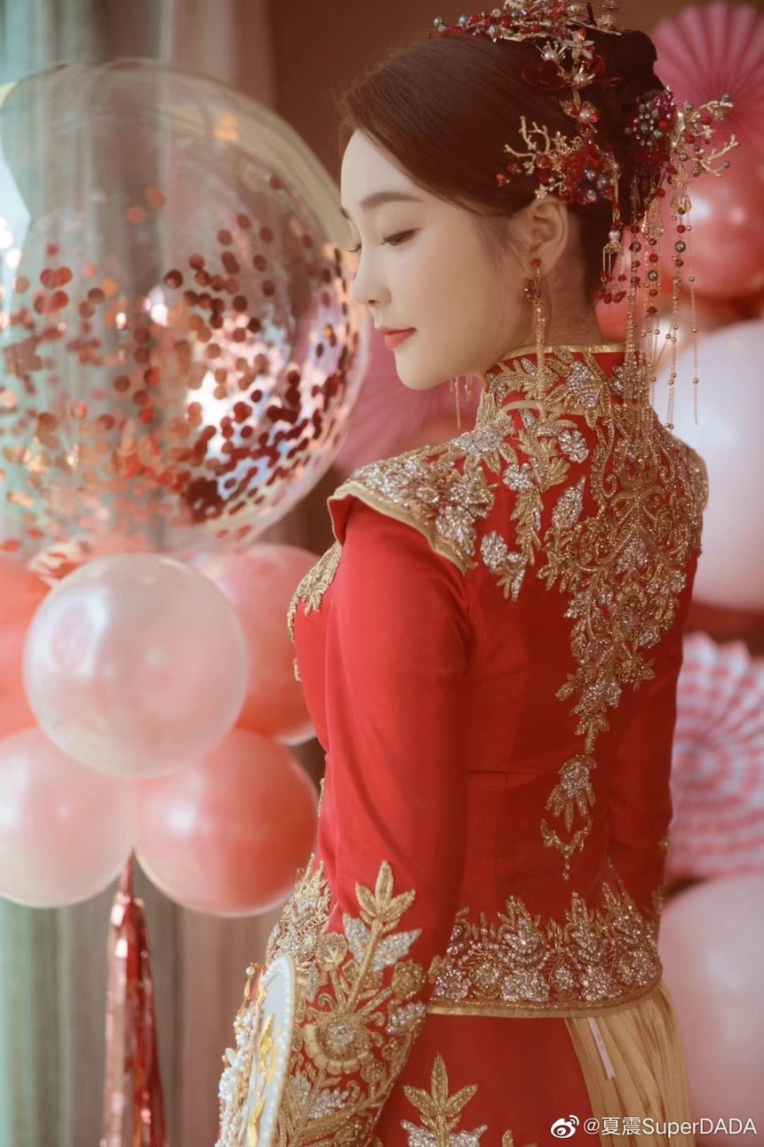 Hôn lễ hoành tráng của nữ idol Giang Cảnh Nhi và CEO công ty giải trí - Ảnh 7