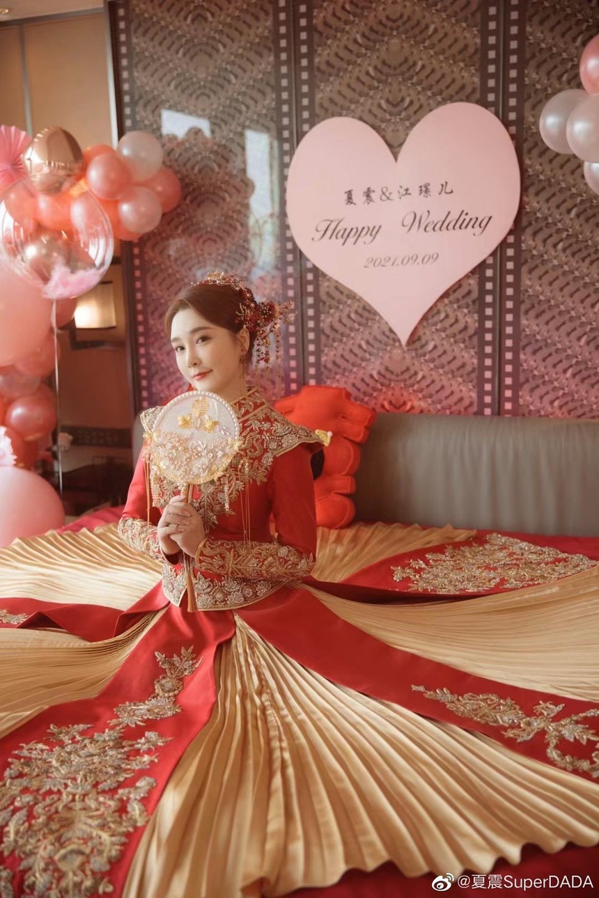 Hôn lễ hoành tráng của nữ idol Giang Cảnh Nhi và CEO công ty giải trí - Ảnh 8