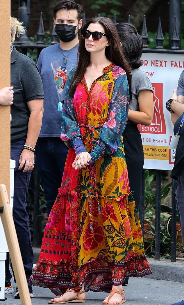 Anne Hathaway xuất hiện tại New York cùng tài tử Jared Let để quay phim mới - Ảnh 1