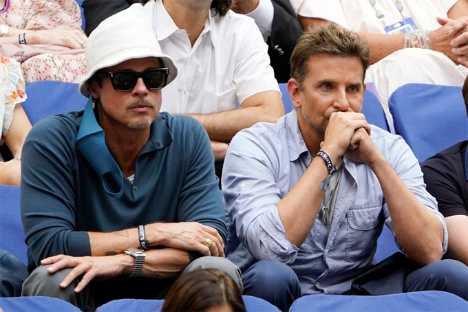 Trai độc thân U60 Brad Pitt bảnh bao đi xem tennis cùng Bradley Cooper  - Ảnh 2