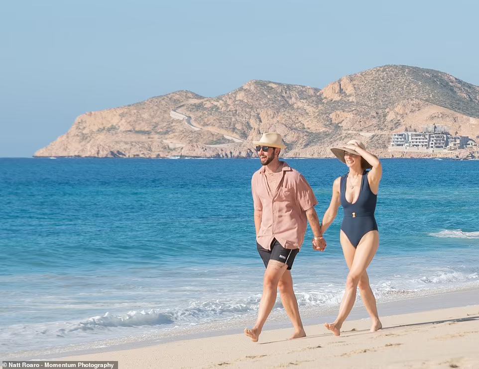 'Nàng Alice' Ashley Greene trong 'Chạng Vạng' tình tứ bên chồng trên bãi biển - Ảnh 5