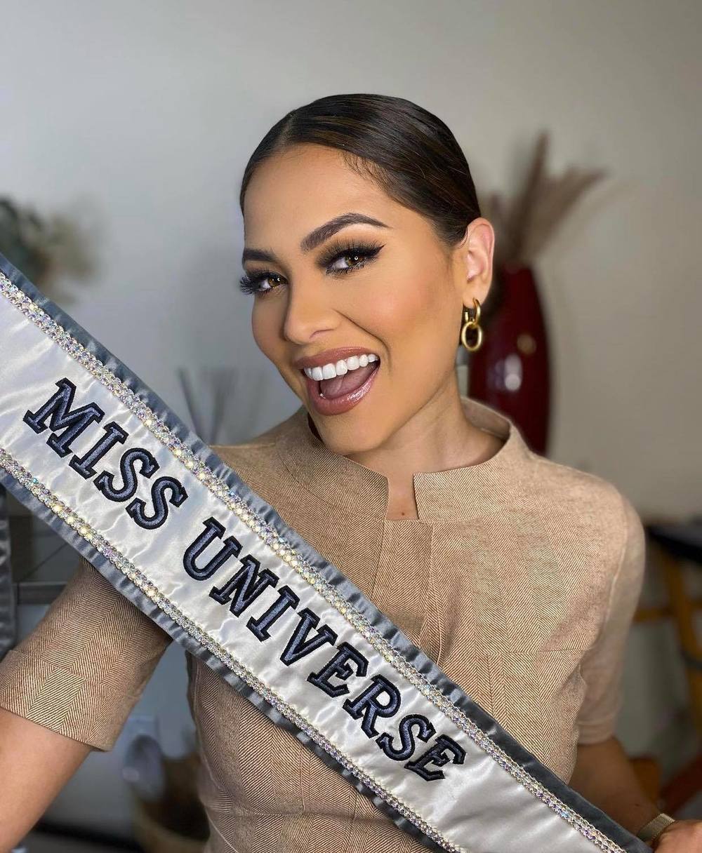Miss Universe 2020 Andrea Meza thiếu thon gọn sau nửa năm đăng quang - Ảnh 11