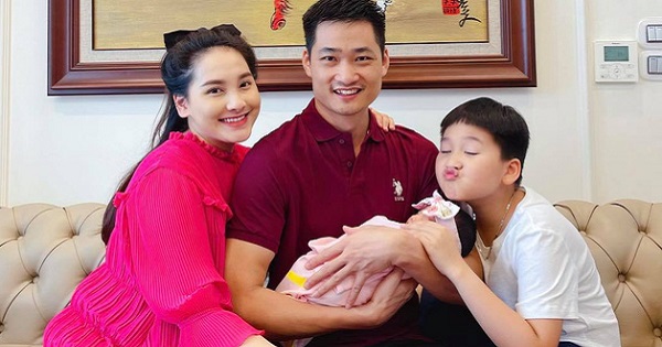 Chồng Bảo Thanh bỏ nghề công an để làm quản lý cho vợ