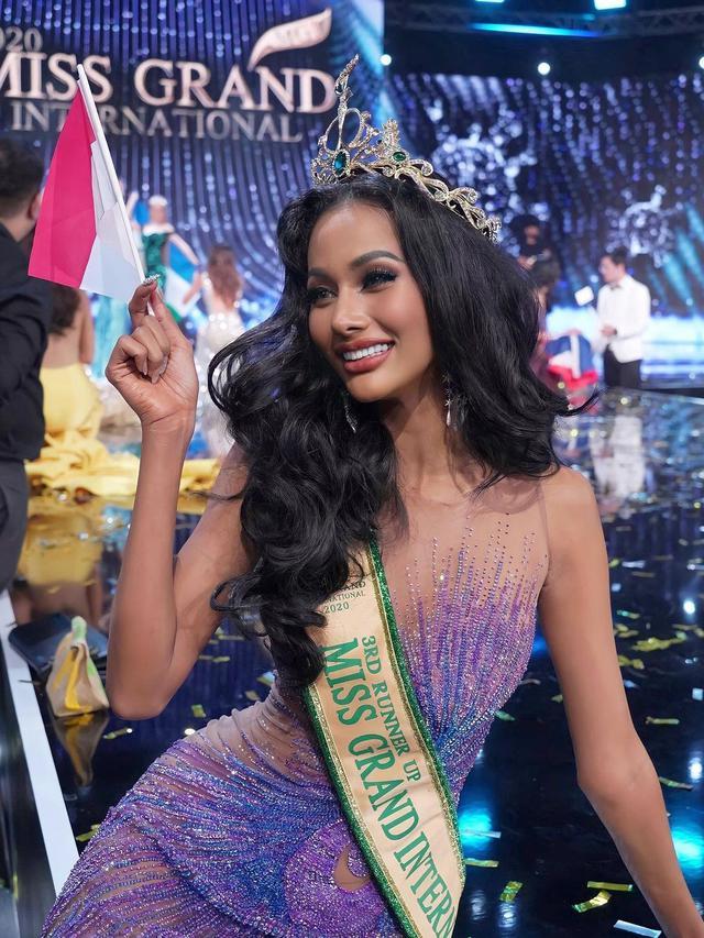 Kharishma Aura - Á hậu 3 Hoa hậu Hòa bình Quốc tế 2020.