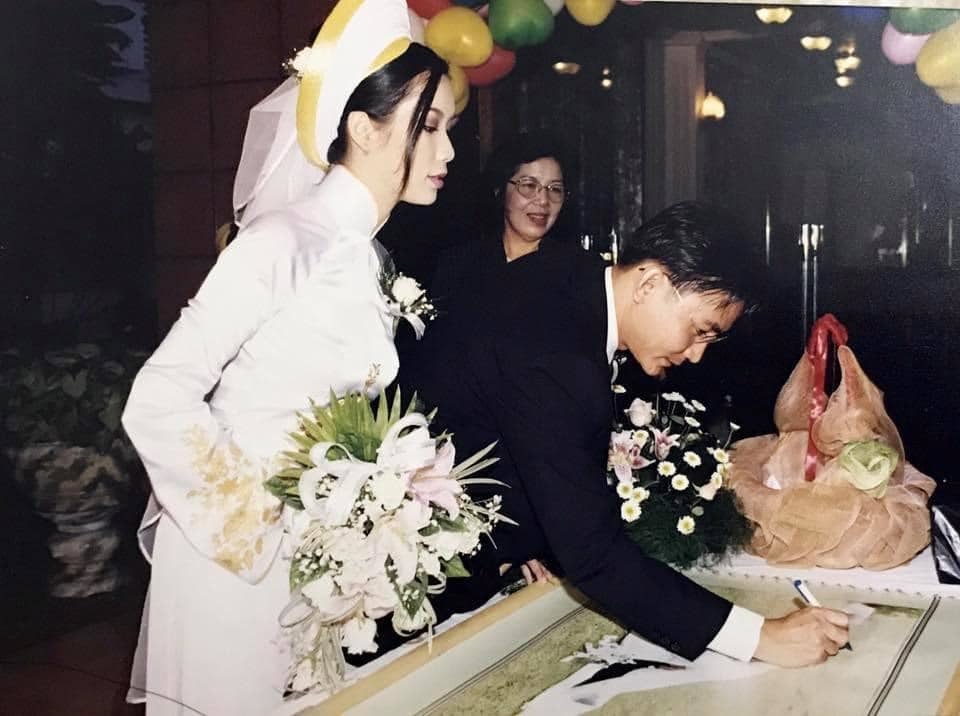 Trịnh Kim Chi tung ảnh cưới 21 năm trước, nhan sắc lộng lẫy chuẩn Á hậu VN - Ảnh 2