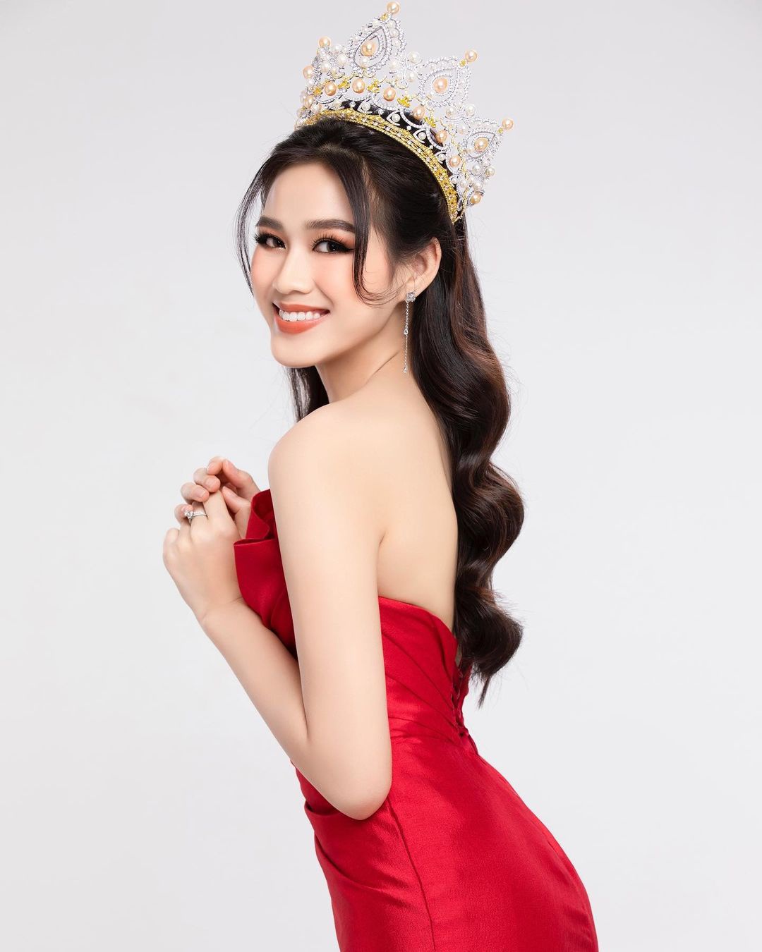 Hoa hậu Đỗ Thị Hà thú nhận không có thu nhập 4 tháng qua, ai có tiền tiêu là rất hạnh phúc - Ảnh 5