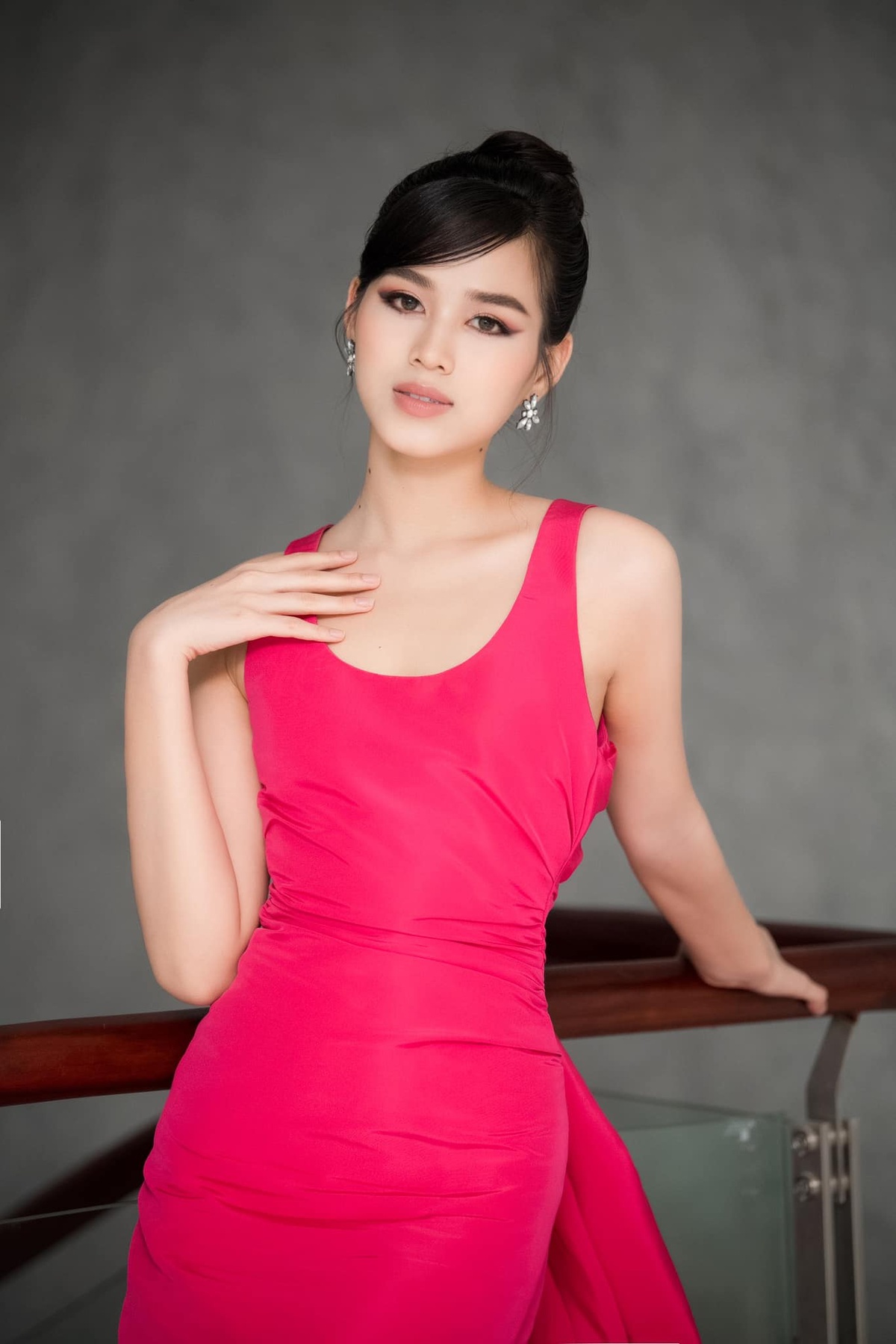 Hoa hậu Đỗ Thị Hà thú nhận không có thu nhập 4 tháng qua, ai có tiền tiêu là rất hạnh phúc - Ảnh 6