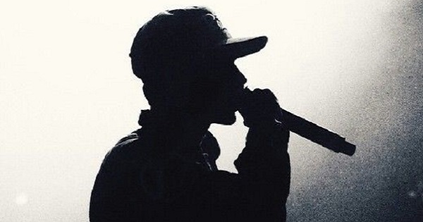 Rộ tin một nam rapper Vbiz trẻ tuổi "ấu dâm" với bé gái 10 tuổi