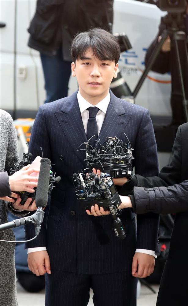 Seungri (BIGBANG) tạm hoãn xuất ngũ, đang bị tạm giam tại nhà tù quân đội - Ảnh 2