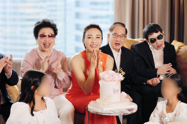 Lê Tư đón sinh nhật, nhan sắc tuổi 50 vẫn xứng danh 'đệ nhất mỹ nhân TVB' - Ảnh 2