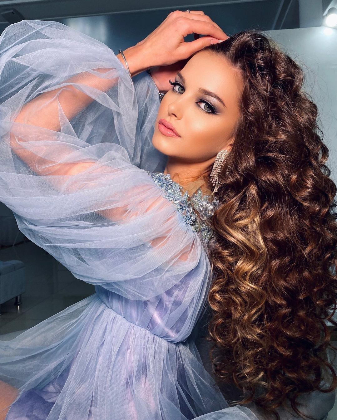 Vẻ đẹp tựa thiên thần của nữ sinh 19 tuổi đăng quang Hoa hậu Trái đất Nga - Ảnh 3