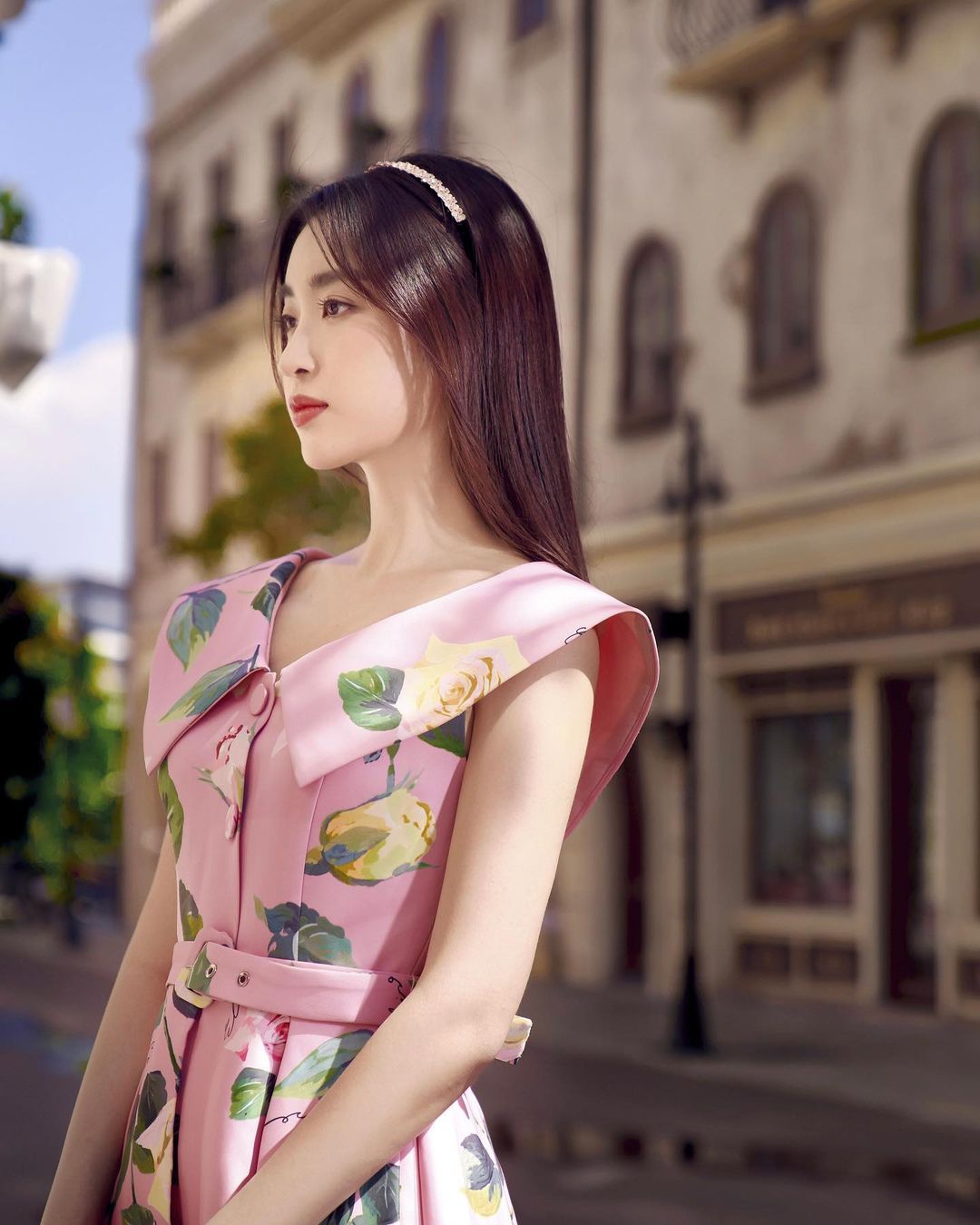 Đỗ Mỹ Linh tung ảnh mới, netizen bình luận: Có duyên nhất trong các Hoa hậu - Ảnh 6