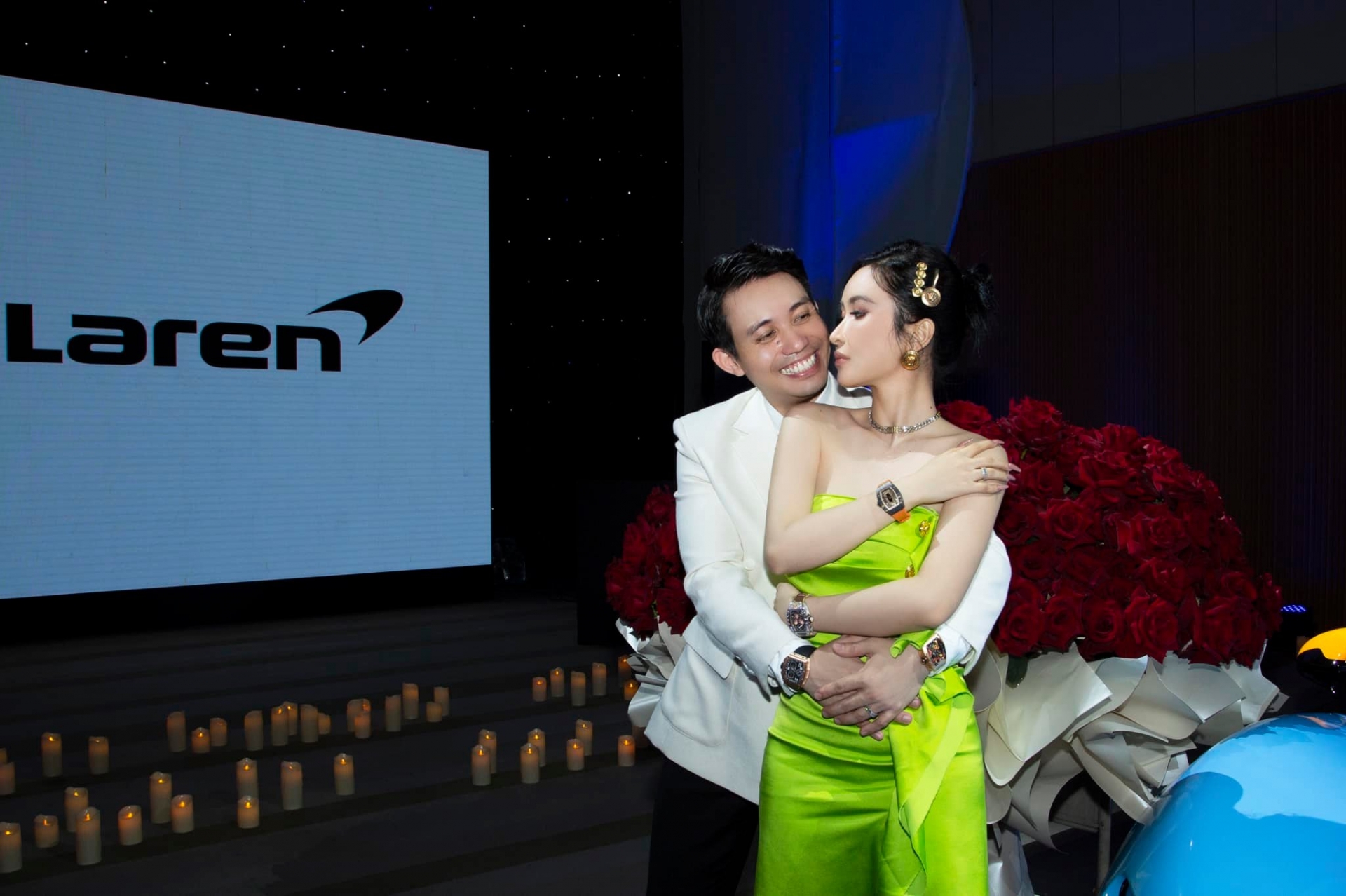 Kỷ niệm 9 năm ngày cưới, đại gia Minh Nhựa tậu siêu xe trăm tỷ - Ảnh 3