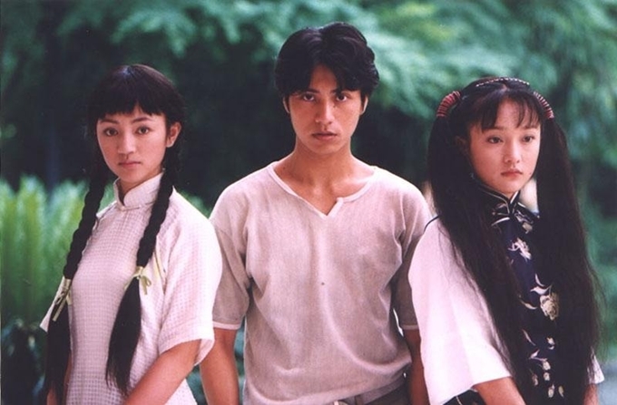 Vẻ đẹp của Châu Tấn khi lần đầu đóng chính phim truyền hình 20 năm trước  - Ảnh 2