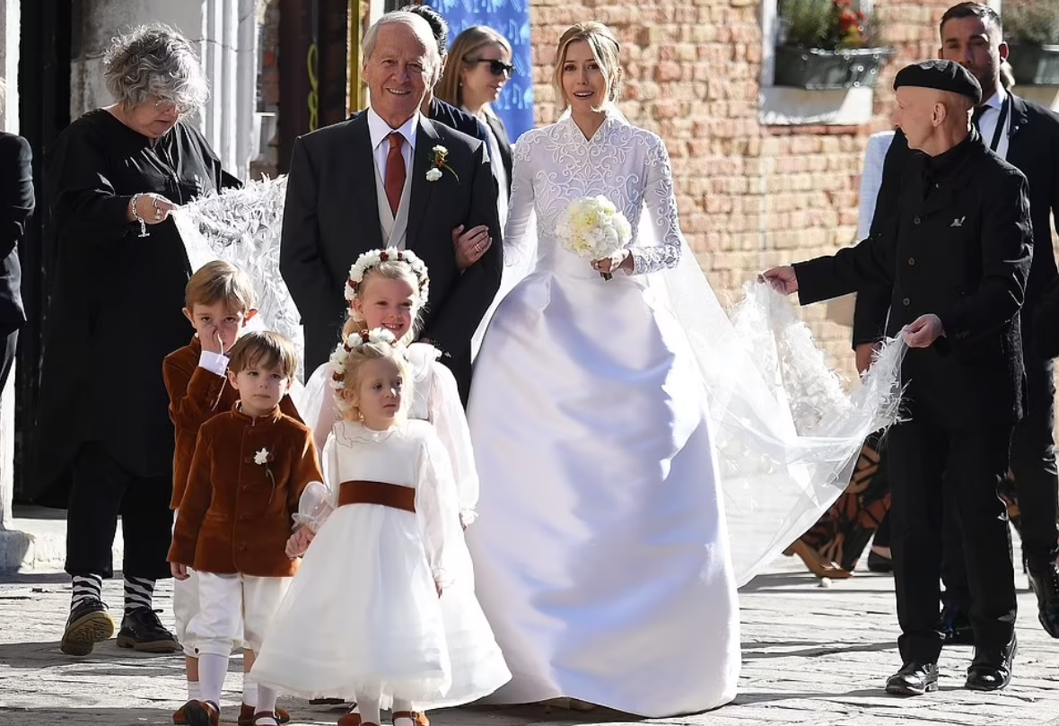 Ngày ái nữ Bill Gates kết hôn, thiếu gia giàu nhất châu Âu cũng cưới vợ  - Ảnh 4