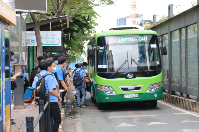 TP.HCM cho thêm 8 tuyến xe buýt hoạt động trở lại từ ngày 1/11 - Ảnh 3