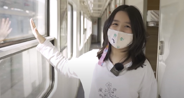 Xúc động hành trình đi tàu hỏa từ Hà Nội vào Sài Gòn của con gái 10 tuổi nhà Hồ Hoài Anh - Ảnh 4