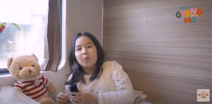 Xúc động hành trình đi tàu hỏa từ Hà Nội vào Sài Gòn của con gái 10 tuổi nhà Hồ Hoài Anh - Ảnh 3
