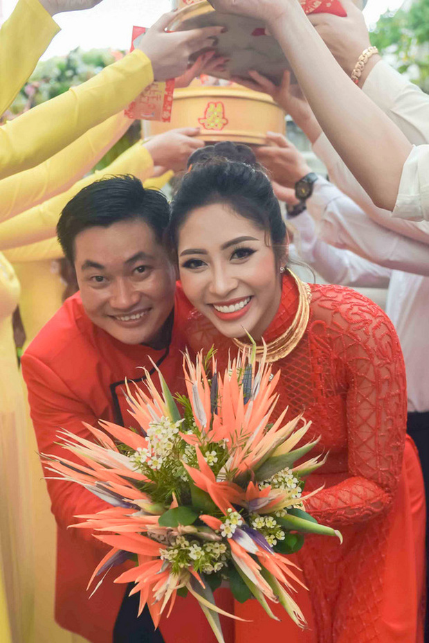 Phương Lê công khai đăng ảnh chồng cũ Hoa hậu Đặng Thu Thảo bên 'tiểu tam'  - Ảnh 2