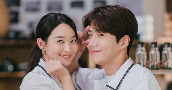 Mặc ồn ào, Kim Seon Ho - Shin Min Ah là "cặp đôi phim truyền hình đẹp nhất năm 2021"