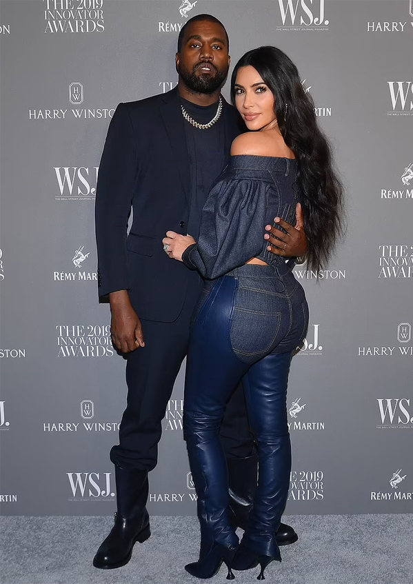 Hậu dứt tình với Kim, Kanye West hẹn hò xem bóng rổ cùng mẫu nữ kém 22 tuổi - Ảnh 2