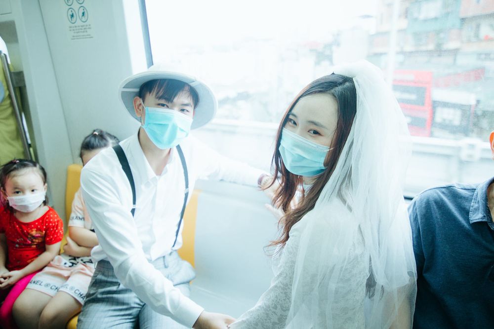  Đôi bạn trẻ chụp ảnh cưới tuyệt đẹp tại đường sắt Cát Linh - Hà Đông  - Ảnh 6