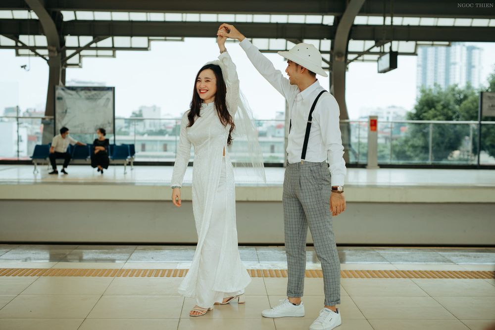  Đôi bạn trẻ chụp ảnh cưới tuyệt đẹp tại đường sắt Cát Linh - Hà Đông  - Ảnh 13