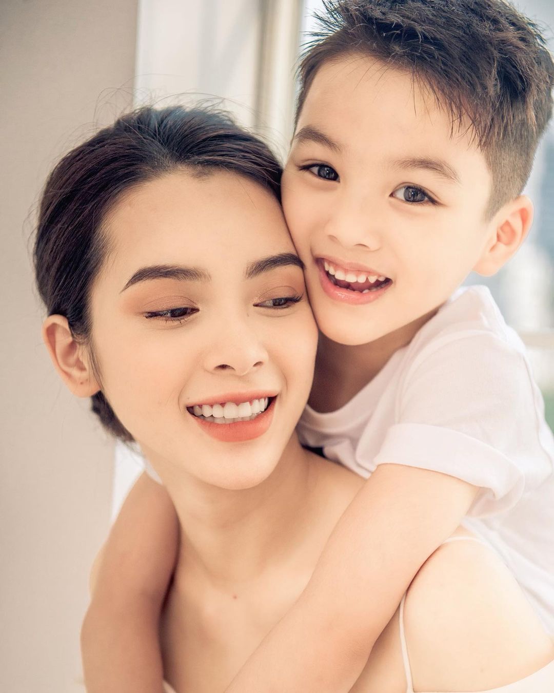 Hot mom Quỳnh Lương đáp trả thẳng thắn khi bị nói 'trẻ con nên bị chồng bỏ' - Ảnh 7