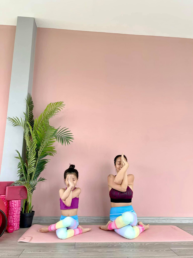 Con trai Ốc Thanh Vân mới 6 tuổi đã tập yoga như một master chính hiệu - Ảnh 9