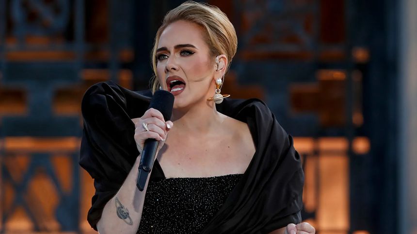 Sự thật đằng sau việc giảm cân của 'họa mi nước Anh' Adele  - Ảnh 1