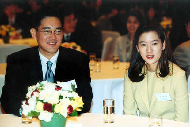 Lee Jung Jae lộ diện bên vợ cũ 'Thái tử Samsung' sau 6 năm yêu kín - Ảnh 4