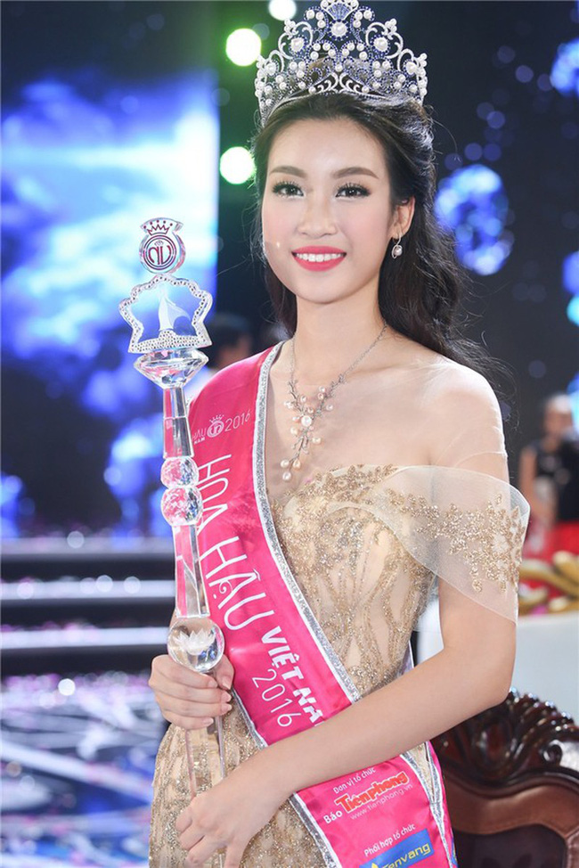 Hoa hậu Việt Nam 2016 Đỗ Mỹ Linh sở hữu gương mặt gây nhiều thiện cảm, nhưng được cho là nét đẹp đại trà, chỉ ưa nhìn chứ chưa xứng tầm Hoa hậu.