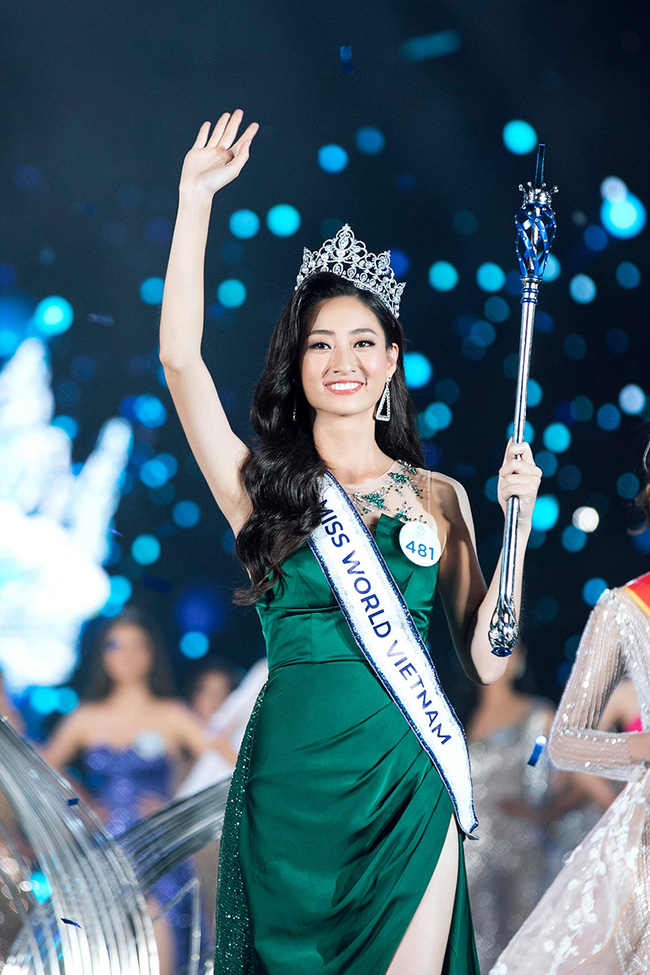Thời điểm đăng quang Hoa hậu Thế giới Việt Nam 2019, Lương Thùy Linh may mắn được thừa nhận về nhan sắc với chiều cao 1m79 và gương mặt cá tính, sắc sảo.