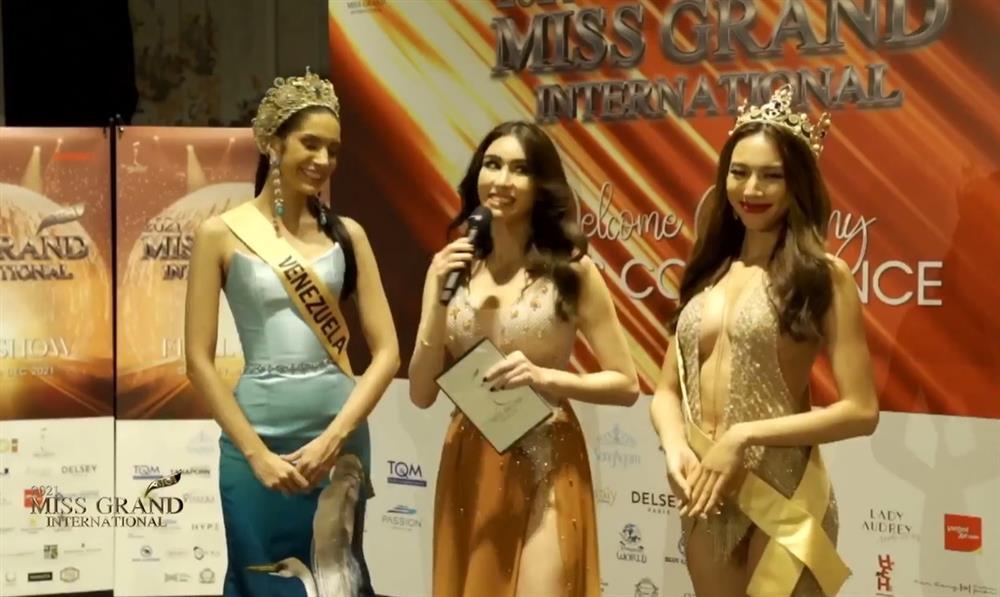 Thùy Tiên diện váy ngắn dự họp báo Miss Grand, netizen gọi tên Can Lộ Lộ - Ảnh 2