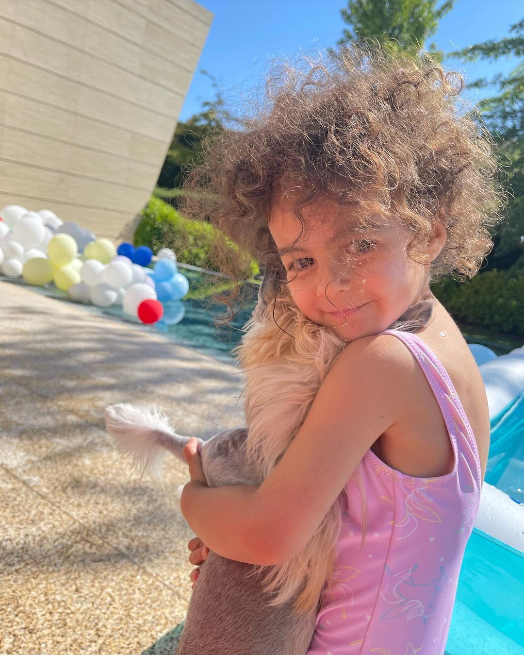 Ronaldo vắng mặt trong tiệc sinh nhật hoành tráng của con gái  - Ảnh 10