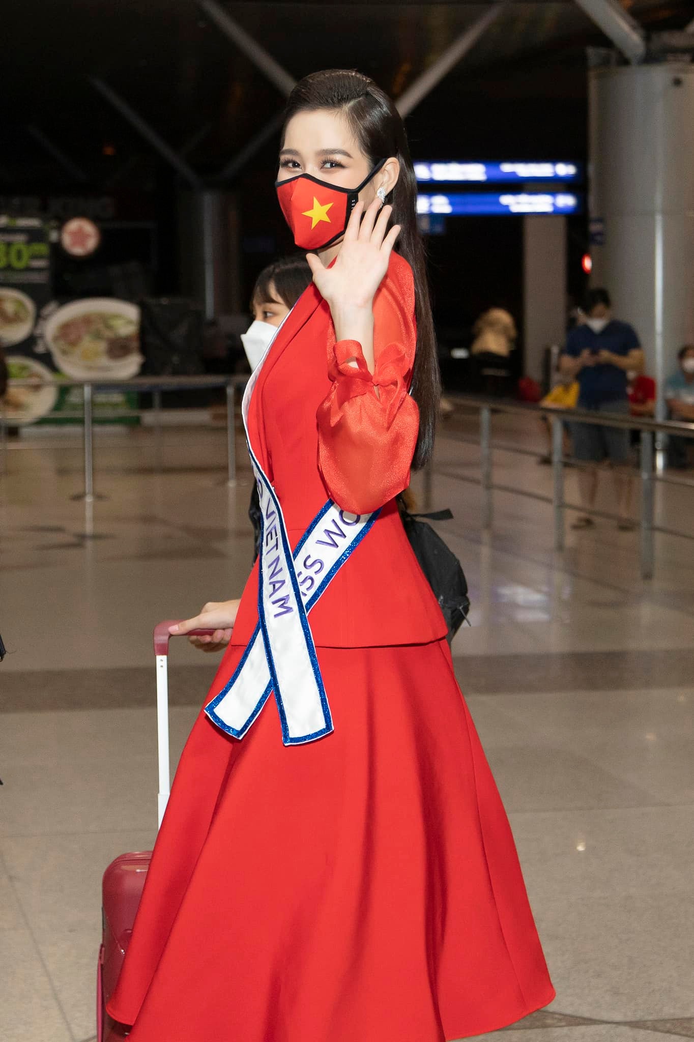 Sau đúng 1 năm đăng quang, Đỗ Thị Hà lên đường sang Puerto Rico tham dự Miss World - Ảnh 10