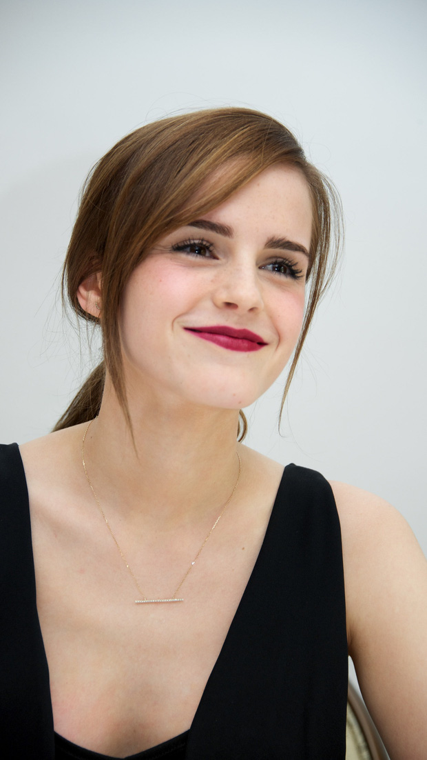 Emma Watson đẹp như nữ thần khi xuất hiện vài giây trong show của Adele - Ảnh 8