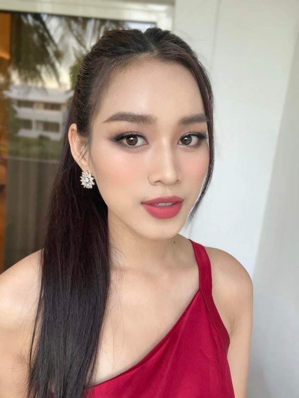 Đỗ Thị Hà gặp sự cố trong ngày thứ 2 tại Miss World, tụt 10 hạng bình chọn - Ảnh 2