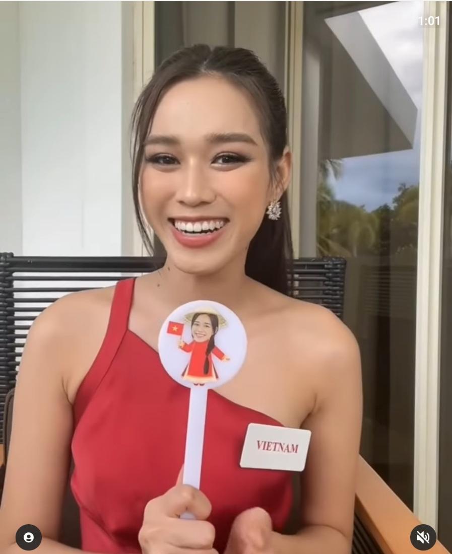 Đỗ Thị Hà đãi dàn thí sinh Miss World tiệc bánh tráng trộn Made in Vietnam - Ảnh 1
