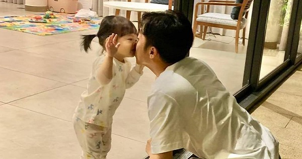 Cường Đô La tự hào khoe con gái cưng Suchin giống bà nội quyền lực