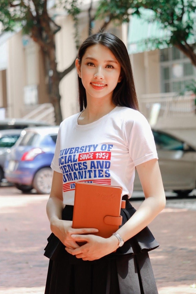 Công việc thời sinh viên kiếm 25.000 đồng/giờ của Tân Miss Grand Thùy Tiên - Ảnh 3