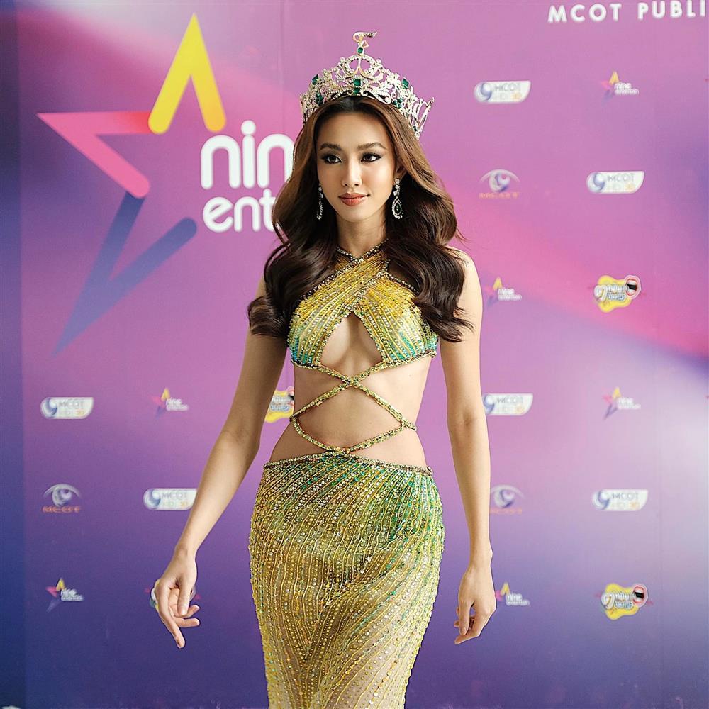 Nối gót Thùy Tiên, Á hậu Kim Duyên lên đồ cắt xẻ hiểm hóc, ngày càng tỏa sáng tại Miss Universe - Ảnh 5