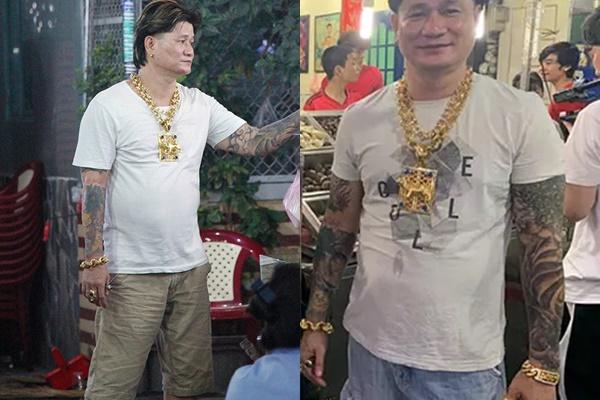 Sài Gòn: Cặp vợ chồng đeo hàng trăm cây vàng đứng bán ốc khiến MXH dậy sóng - Ảnh 1