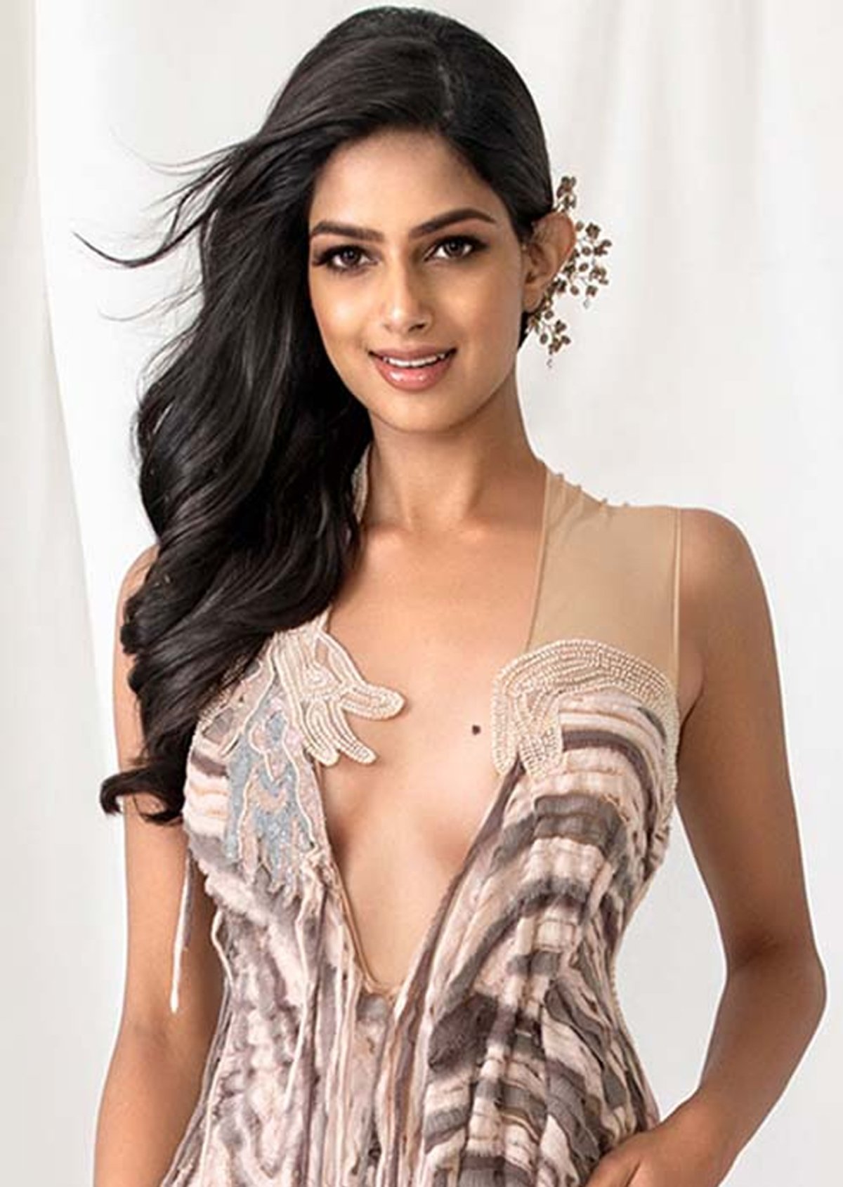 Chân dung Tân Miss Universe 2021 Harnaaz Sandhu: Học vấn cao ngất, là diễn viên nổi tiếng ở quê nhà - Ảnh 8
