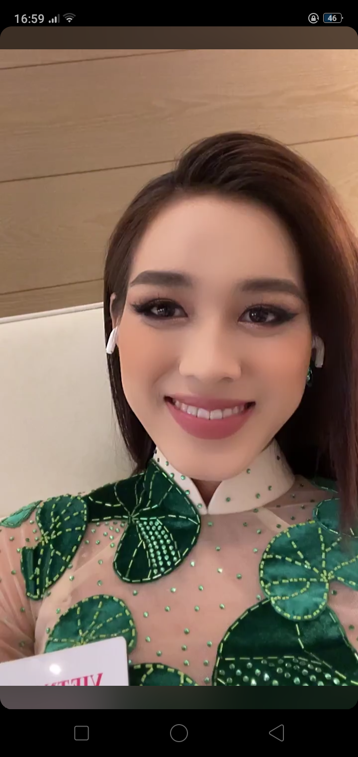 Hoa hậu Đỗ Thị Hà bị fan 'bóc phốt' ở bẩn, nhiều lần để lộ căn phòng siêu bừa bộn trên livestream - Ảnh 2