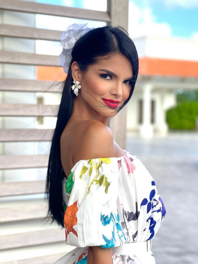 Alejandra Conde của Venezuela luôn giữ phong độ tốt, lọt top 30 một cách dễ dàng. Cô cũng được các chuyên trang có khả năng cao đoạt vương miện Miss World thứ 7 cho quê nhà.