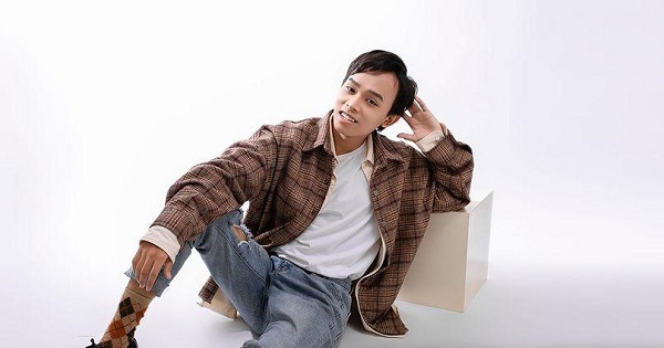 Không còn là "cậu bé dân ca", Hồ Văn Cường tái xuất với diện mạo lạnh lùng hậu rời công ty Phi Nhung