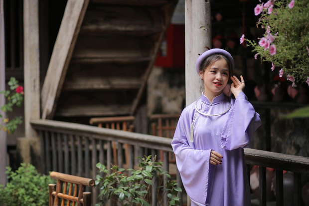 Nữ sinh bán lê người H'Mông tại Hà Giang sau 3 năm nổi tiếng nay đã 18 tuổi, xinh đẹp chuẩn mỹ nhân - Ảnh 4