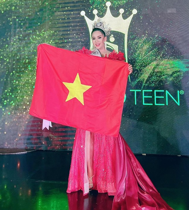 Bella Vũ đăng quang Miss Eco Teen International 2021 - Ảnh 2
