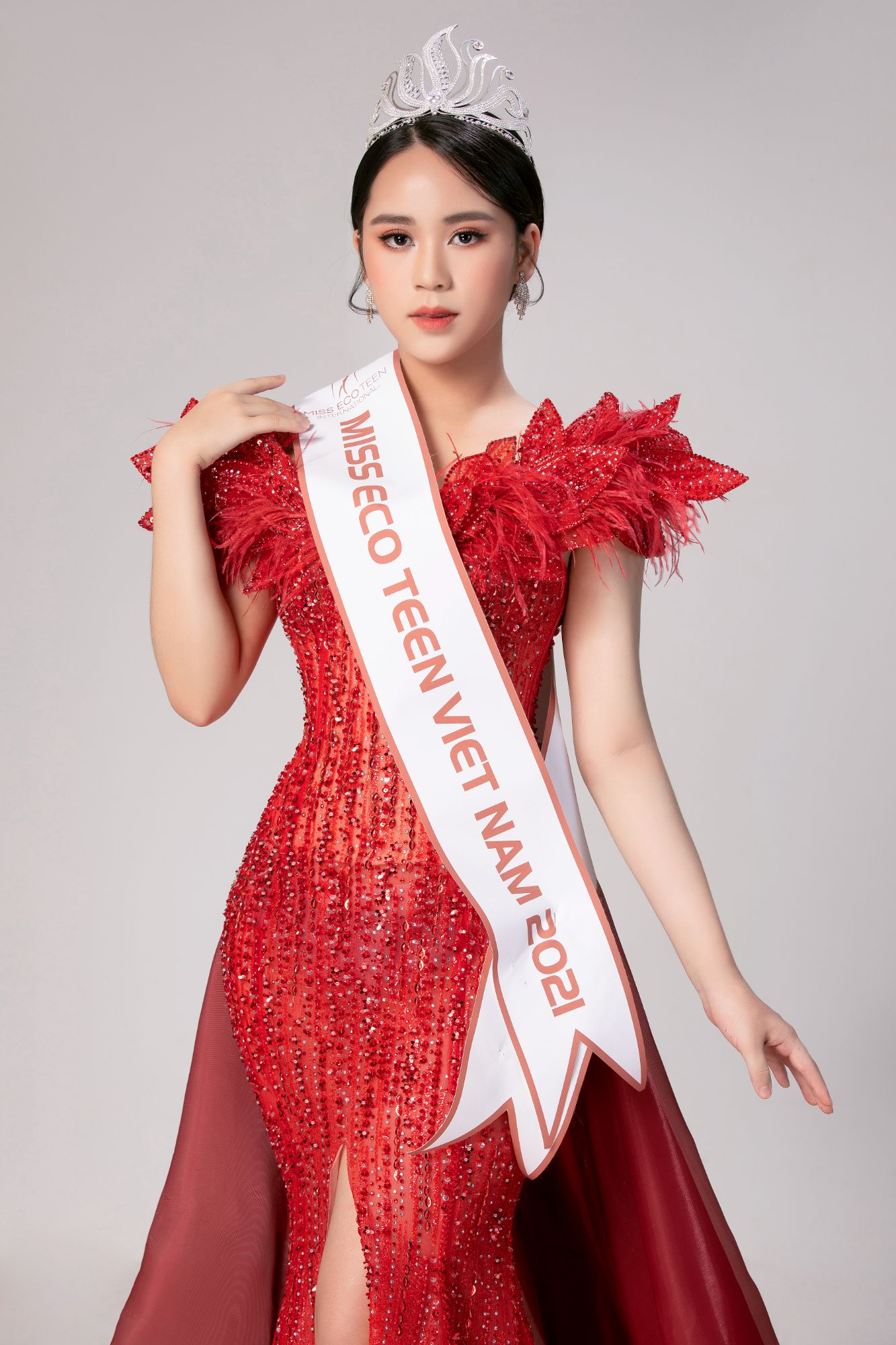 Bella Vũ đăng quang Miss Eco Teen International 2021 - Ảnh 1